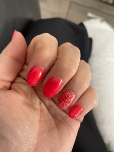 Customer photo review of Cerise Dipping Powder