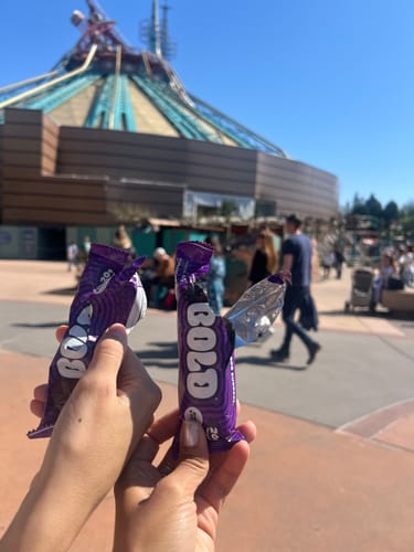 Customer photo review of BOLD PISTACHE