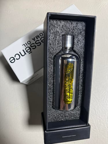Customer photo review of Barcelona Aroma Oil