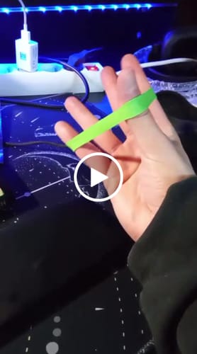 Customer video review of Expand-Your-Hand Bands (Set)