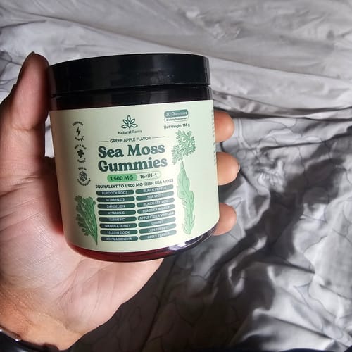 Customer photo review of Sea Moss 16-In-1 Gummies