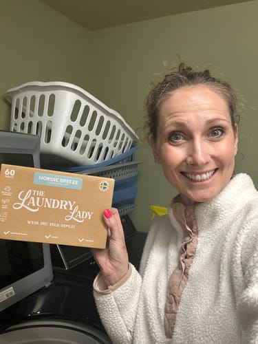 Customer photo review of Nordic Breeze Scented Laundry Sheets