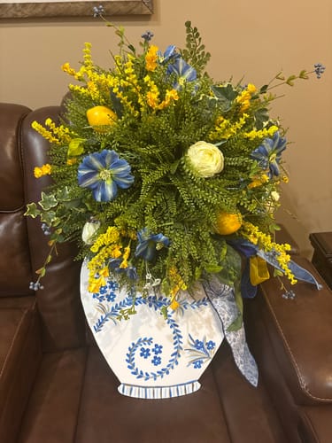 Customer photo review of Ginger Jar - Lemon Breeze - Topiary Door Hanger