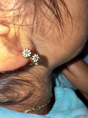 Customer photo review of Daisy Huggies