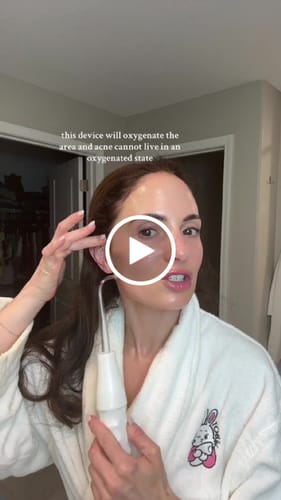 Customer video review of BeautyPro 2.0 - High Frequency Wand