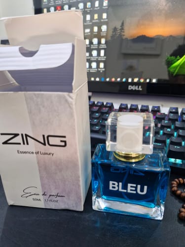 Customer photo review of Bleu De Zing