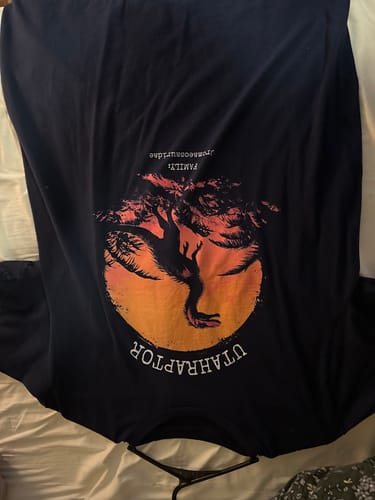 Customer photo review of Utahraptor Vintage Classic T-Shirt