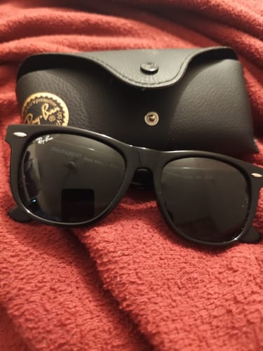 Customer photo review of Lentes De Sol Rb Wayfare Rb2140n Negro Brilloso Gris Degradado