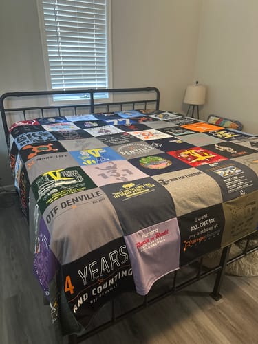 Customer photo review of Premium T Shirt Quilt