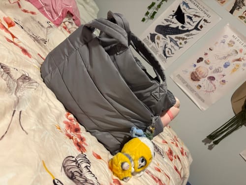 Customer photo review of Bagsmart 20L Puffy Tote Bag with 15.6" Laptop Compartment