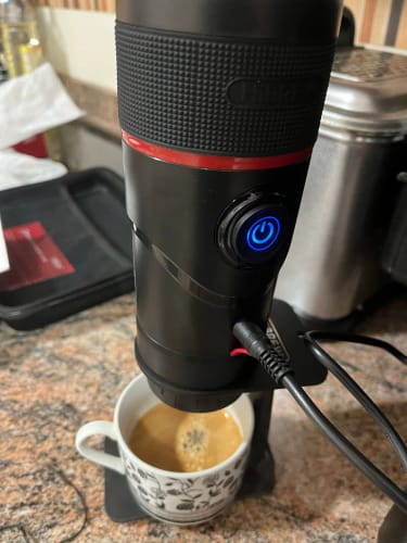 Customer photo review of Cafetiere Camion Design Noir et Portable