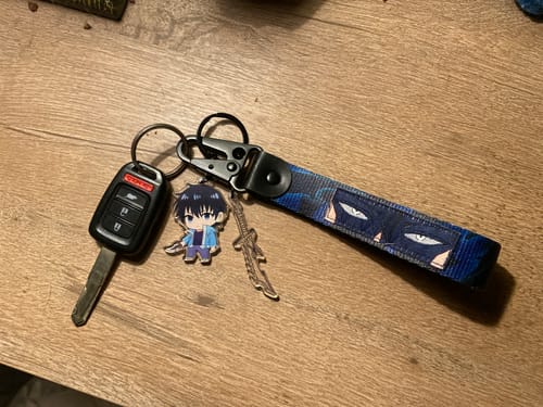 Customer photo review of Sung Jinwoo Keystrap Bundle (Solo Leveling)