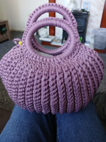 Victoria B. review of CrochetPark™ Shell crochet Handbag DIY Kit image 1 out of 1