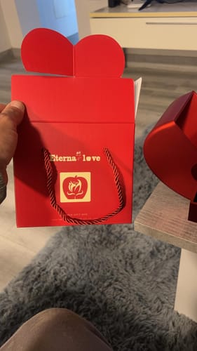 Customer photo review of 🌹Rosa Eterna + Collar + Pulsera Trébol Plata + Dedicatoria GRATIS - Especial Día de la Madre