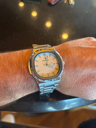 Customer photo review of Lucky Fours® Caspian