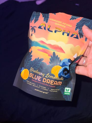 Customer photo review of Alpha THC Gummies "Blueberry Lemonade Blue Dream" Vegan Blend 3000mg (100mg x 30 Gummies)