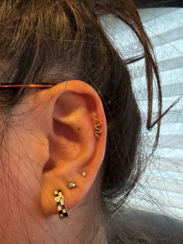 Customer photo review of Black/White Checkered Huggies