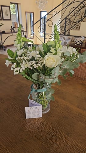 Customer photo review of Classic White Bouquet