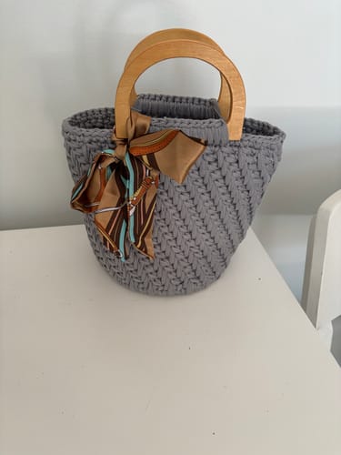 Franca V. review of CrochetPark™ Elegant granny Crochet Bag DIY Kit image 1 out of 1