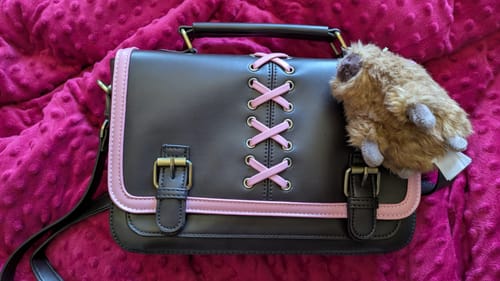Customer photo review of Victoria Vintage Vegan Messenger Bag