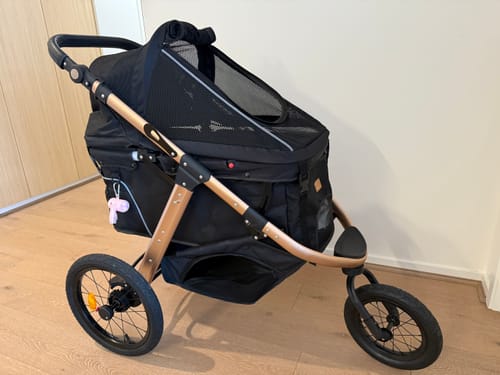 Customer photo review of Sports Pet Stroller