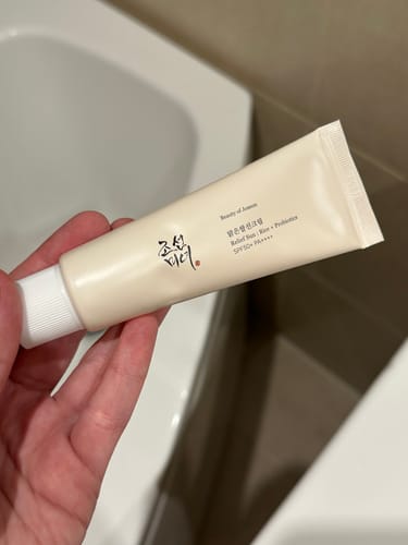 Jana I. review of Saules aizsargkrēms ar probiotiķiem Beauty of Joseon Relief Sun Rice Probiotics SPF50 image 1 out of 1