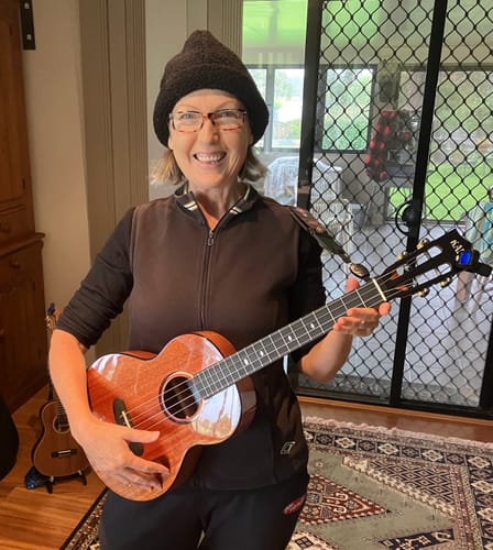 Customer photo review of Contour All Solid Gloss Mahogany Baritone Ukulele w/ Bag - Kala - KA-CT-SMH-BG