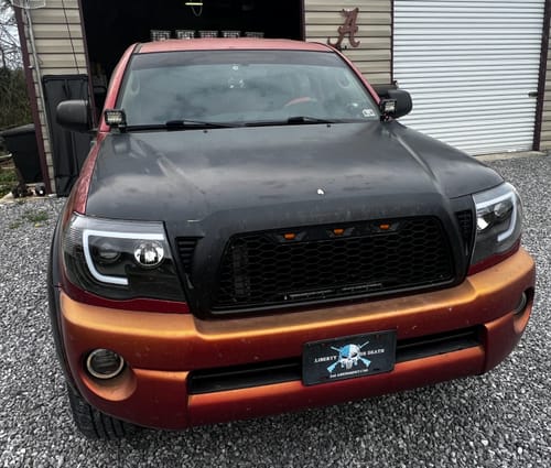 Sarah G. review of Glossy Metallic Black Rose Vinyl Wrap image 1 out of 2