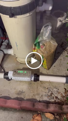 Customer video review of Pentair Intellichlor IC40 Salt Gen Cell - EC-520555