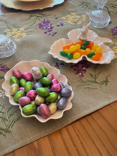 Customer photo review of Bunny Figurine Fine Porcelain Cabbage Leaf Shaped Candy Dish