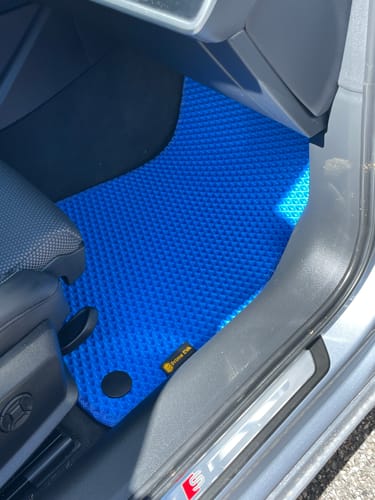 Customer photo review of Auto Fußmatten nach Maß - Vorne