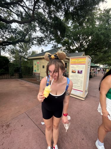 Customer photo review of The Shorts Onesie / Black-Crème