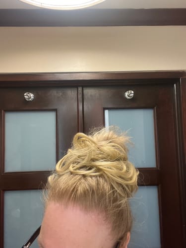 Customer photo review of Top Knot Messy Bun Ponytail Holder Hair Extension - Original