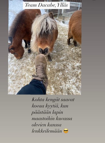 Customer photo review of Vaistoa Uoma 2 -paljasjalkavaelluskengät