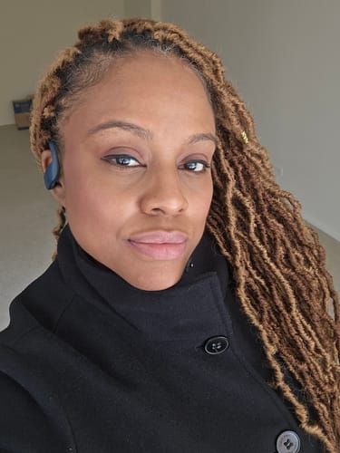 Customer photo review of Freetress Pre-Looped Crochet Braid - 3X BONA LOC 18"