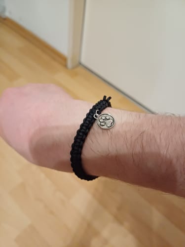 Customer photo review of Geflochtenes Armband - Schwarz