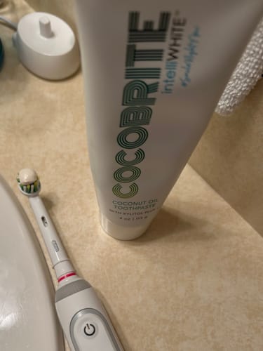 Customer photo review of Cocobrite Coconut Oil Toothpaste