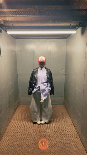 Customer photo review of Aelfric Eden Super Baggy Barrel Sweatpants