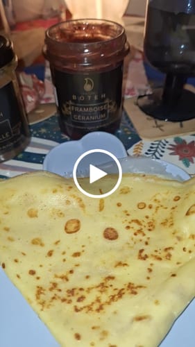 Customer video review of Confiture de Framboise Pistache Géranium