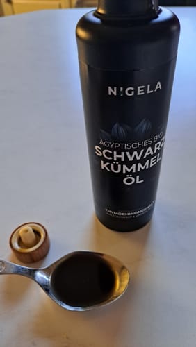 Customer photo review of Ägyptisches Bio Schwarzkümmelöl ungefiltert - kaltgepresst in Rohkostqualität - 200ml