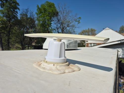 Customer photo review of Magnadyne WF-B2T | Twist-On Roof Mount Wireless Repeater Enclosure Antenna Base