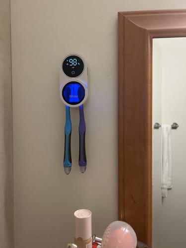 Customer photo review of UV Toothbrush Sterlisation