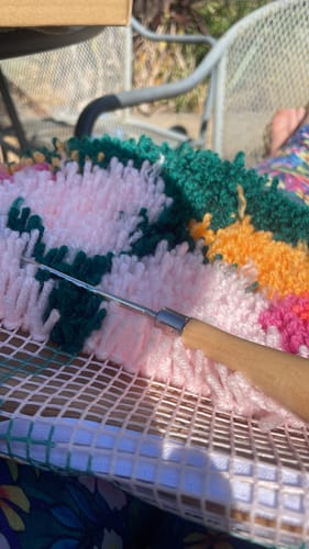 Customer photo review of Bloomin’ Lovely Latch Hook Cushion Kit