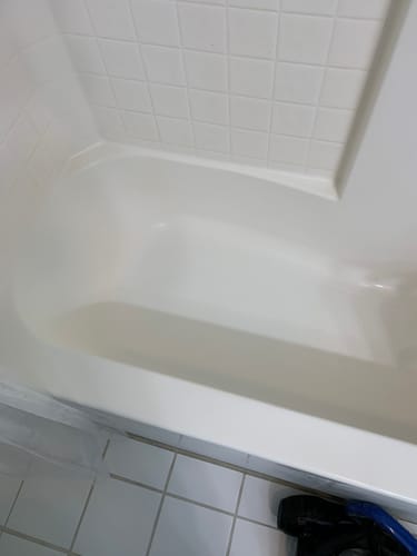 undefined review of Floor Crack Repair - Tub and Shower Repair Kit image 1 out of 2