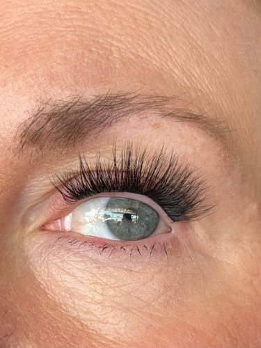 Customer photo review of Velvet Gossamer® Lash Featuring GripTex™