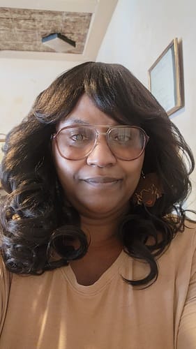 Customer photo review of Sensationnel Dashly Full Wig - UNIT 21