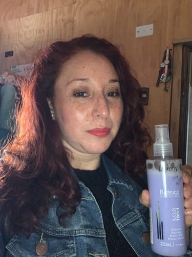 Reseña con foto de un cliente sobre Spray Bifásico 10 en 1 230 ml