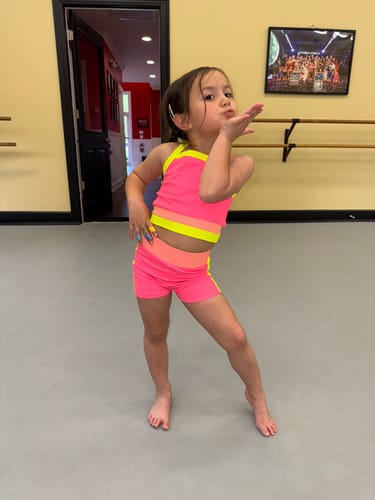 Customer photo review of active - neon pink