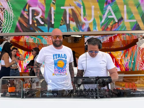 Customer photo review of ITALO DISCO T-SHIRT