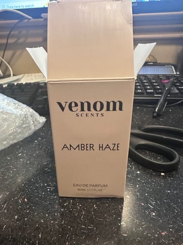 Customer photo review of Venom™ Luxe Collection